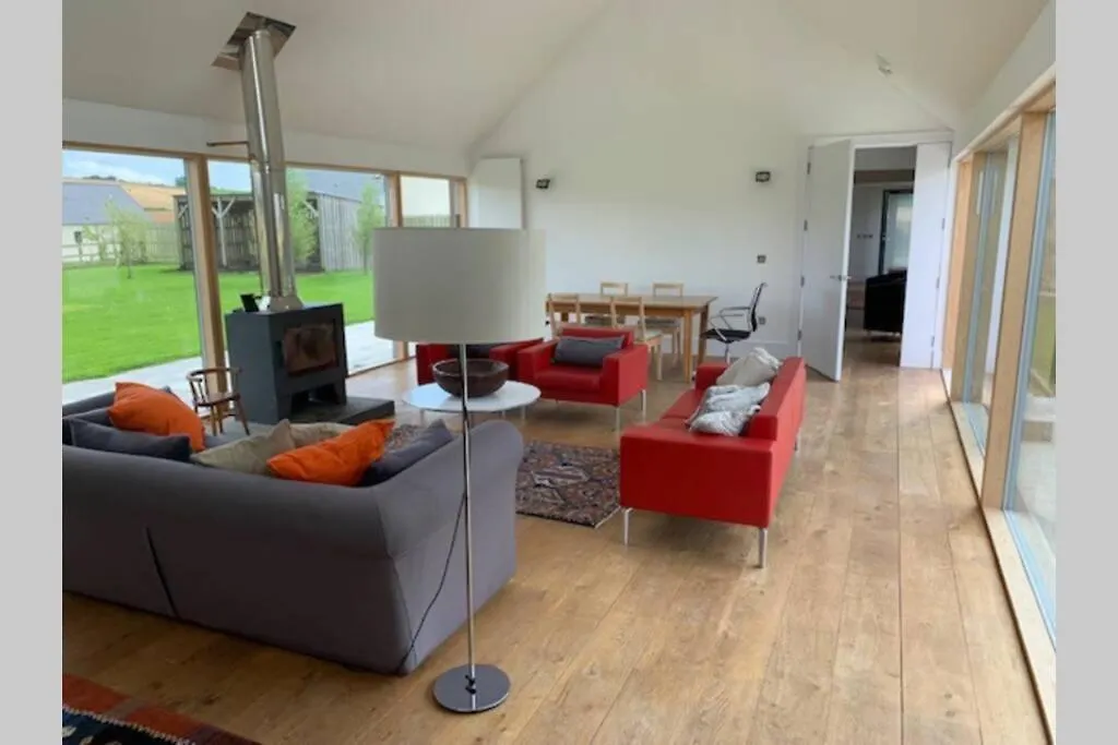 The Den Easter Terryvale Dunecht Villa Aberdeen Holiday home